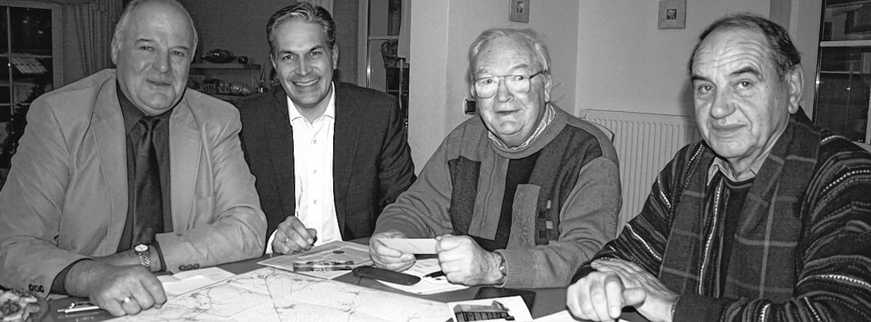 Franz Erasmi, Dirk Hürtgen, Dr. Hermann Courth und Günter Esser (von Links) hoffen, dass sich viele Bürger zur Gründung eines Heimat- und Geschichtsvereins für Vettweiß finden werden.